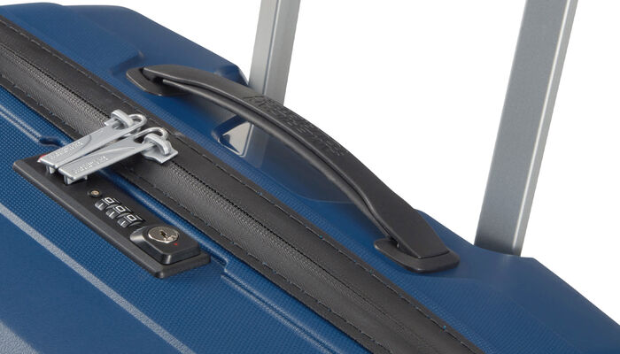 Cerniera con rivestimento idrorepellente