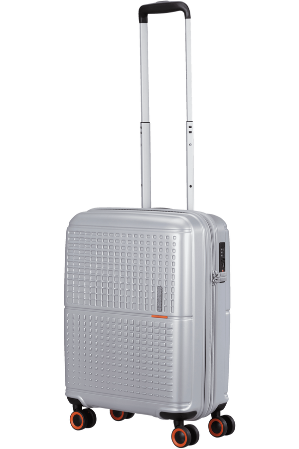 American Tourister Geopop Spinner 55/20 Tsa. 55cm  Metallic Silver American Tourister Geopop Spinner 55/20 Tsa. 55cm  Metallic Silver