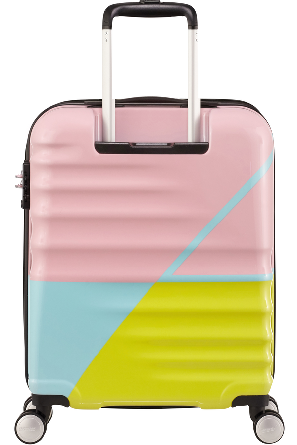 American Tourister Wavebreaker Spinner 55cm  Zig Zag