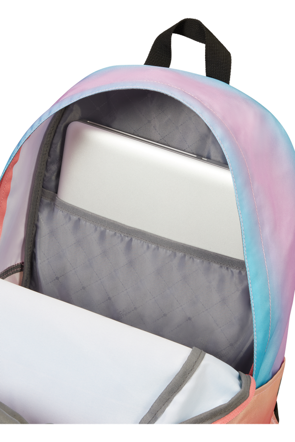 American Tourister Urban Groove Lifestyle Backpack  Gradient American Tourister Urban Groove Lifestyle Backpack  Gradient