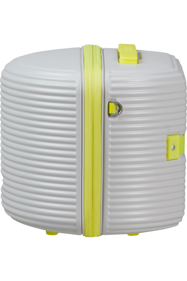 American Tourister Rollio Beauty Case  Light Grey/Lime American Tourister Rollio Beauty Case  Light Grey/Lime