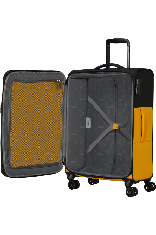 American Tourister Daring Dash Spinner Expandable TSA M  Black/Yellow
