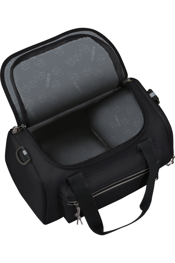 American Tourister Brightup Cabin Duffle Zip  Nero American Tourister Brightup Cabin Duffle Zip  Nero