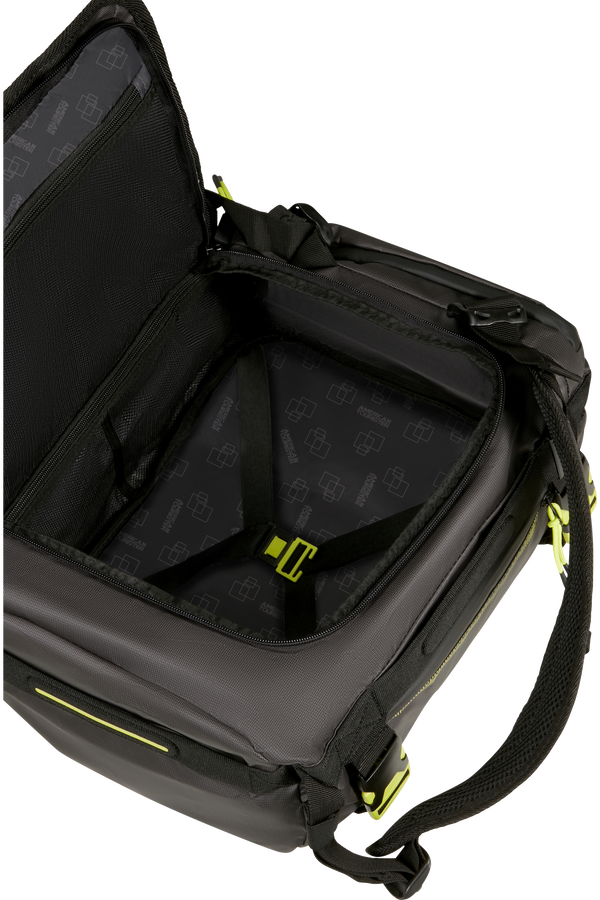 American Tourister Urban Track Duffle/Backpack Coated S  Black/Lime